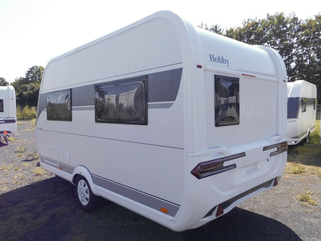 Hobby De Luxe 400 SFe 2025 1500kg. Hobby De Luxe 400 SFe 2025 1500kg. - Kamp prikolica: slika Hobby De Luxe 400 SFe 2025 1500kg. Hobby De Luxe 400 SFe 2025 1500kg. - Kamp prikolica Hobby De Luxe 400 SFe 2025 1500kg. Hobby De Luxe 400 SFe 2025 1500kg. - Kamp prikolica: slika Hobby De Luxe 400 SFe 2025 1500kg. Hobby De Luxe 400 SFe 2025 1500kg. - Kamp prikolica