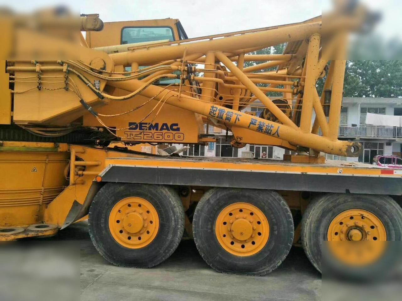 1991 DEMAG TC 2600 - Brzomontažna dizalica: slika 1991 DEMAG TC 2600 - Brzomontažna dizalica 1991 DEMAG TC 2600 - Brzomontažna dizalica: slika 1991 DEMAG TC 2600 - Brzomontažna dizalica