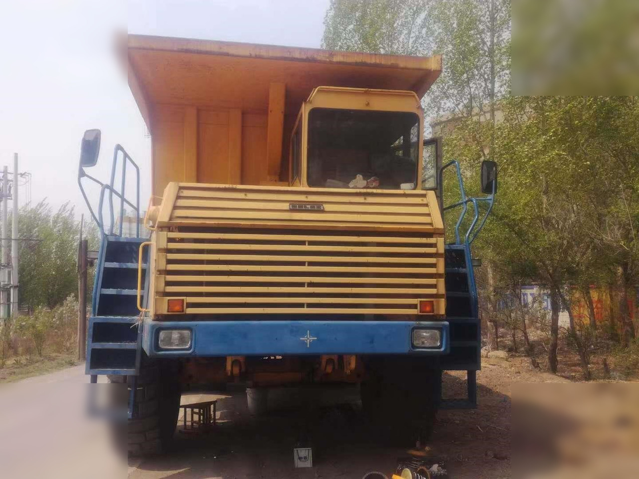 2000 BELAZ 75473 - Kruti istovarivač/ Kamion za prijevoz kamenja: slika 2000 BELAZ 75473 - Kruti istovarivač/ Kamion za prijevoz kamenja 2000 BELAZ 75473 - Kruti istovarivač/ Kamion za prijevoz kamenja: slika 2000 BELAZ 75473 - Kruti istovarivač/ Kamion za prijevoz kamenja