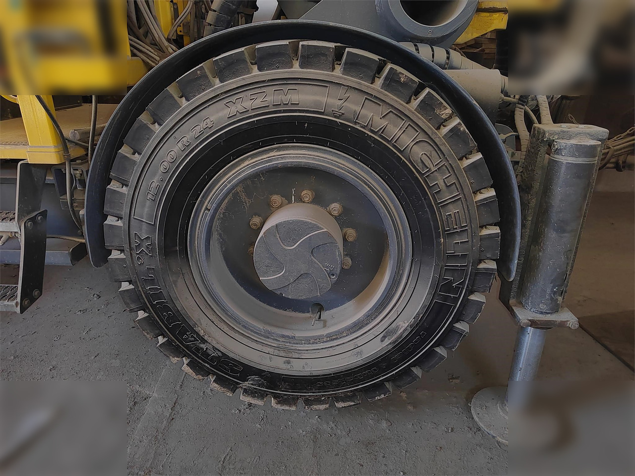 2013 ATLAS COPCO BOLTEC MD - Platforma za bušenje: slika 2013 ATLAS COPCO BOLTEC MD - Platforma za bušenje 2013 ATLAS COPCO BOLTEC MD - Platforma za bušenje: slika 2013 ATLAS COPCO BOLTEC MD - Platforma za bušenje