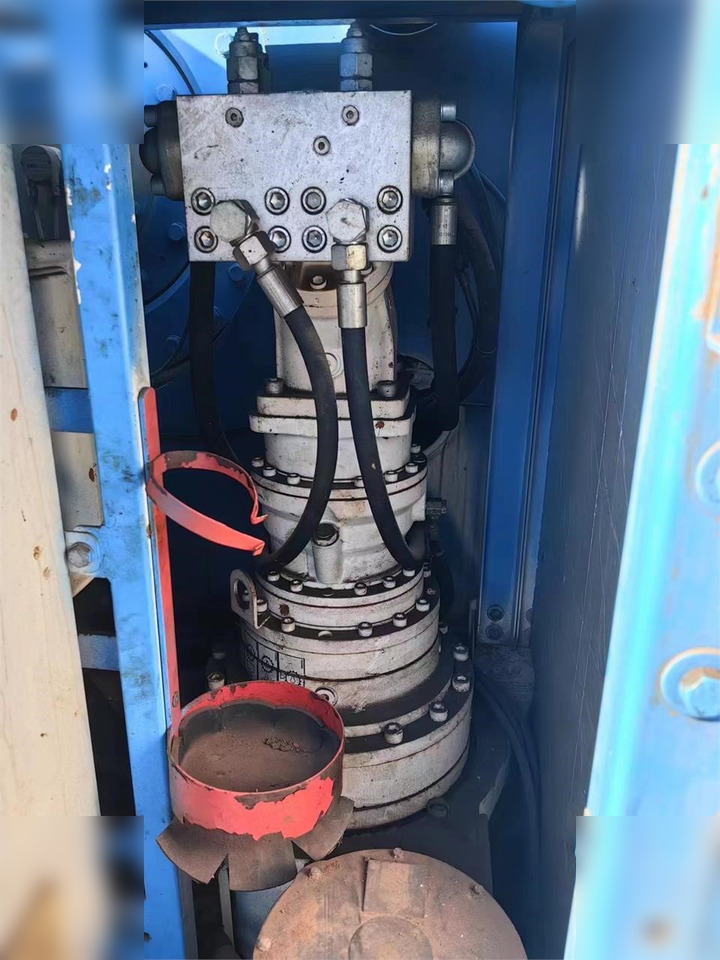 2013 SOILMEC SR100 - Platforma za bušenje: slika 2013 SOILMEC SR100 - Platforma za bušenje 2013 SOILMEC SR100 - Platforma za bušenje: slika 2013 SOILMEC SR100 - Platforma za bušenje