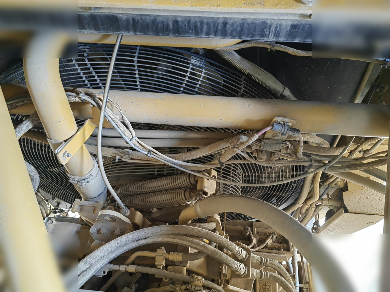 Kruti istovarivač/ Kamion za prijevoz kamenja 2018 CATERPILLAR 777E: slika Kruti istovarivač/ Kamion za prijevoz kamenja 2018 CATERPILLAR 777E Kruti istovarivač/ Kamion za prijevoz kamenja 2018 CATERPILLAR 777E: slika Kruti istovarivač/ Kamion za prijevoz kamenja 2018 CATERPILLAR 777E