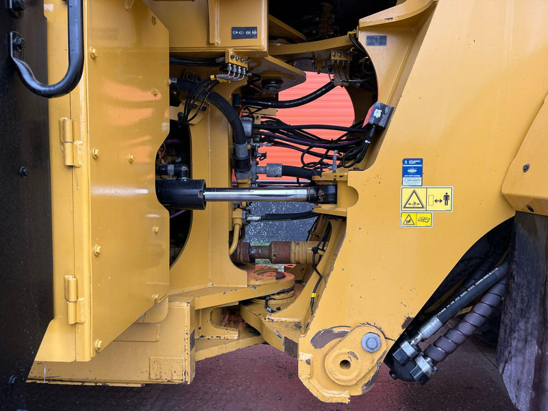 Zakup Caterpillar 982 M 4x4 AC / CENTRL LUBRICATION Caterpillar 982 M 4x4 AC / CENTRL LUBRICATION: slika Zakup Caterpillar 982 M 4x4 AC / CENTRL LUBRICATION Caterpillar 982 M 4x4 AC / CENTRL LUBRICATION Zakup Caterpillar 982 M 4x4 AC / CENTRL LUBRICATION Caterpillar 982 M 4x4 AC / CENTRL LUBRICATION: slika Zakup Caterpillar 982 M 4x4 AC / CENTRL LUBRICATION Caterpillar 982 M 4x4 AC / CENTRL LUBRICATION