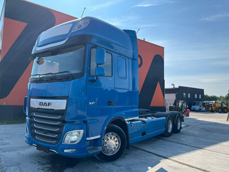 DAF XF 530 6x2 CHASSIS L=6120 mm - Kamion-šasija: slika DAF XF 530 6x2 CHASSIS L=6120 mm - Kamion-šasija DAF XF 530 6x2 CHASSIS L=6120 mm - Kamion-šasija: slika DAF XF 530 6x2 CHASSIS L=6120 mm - Kamion-šasija