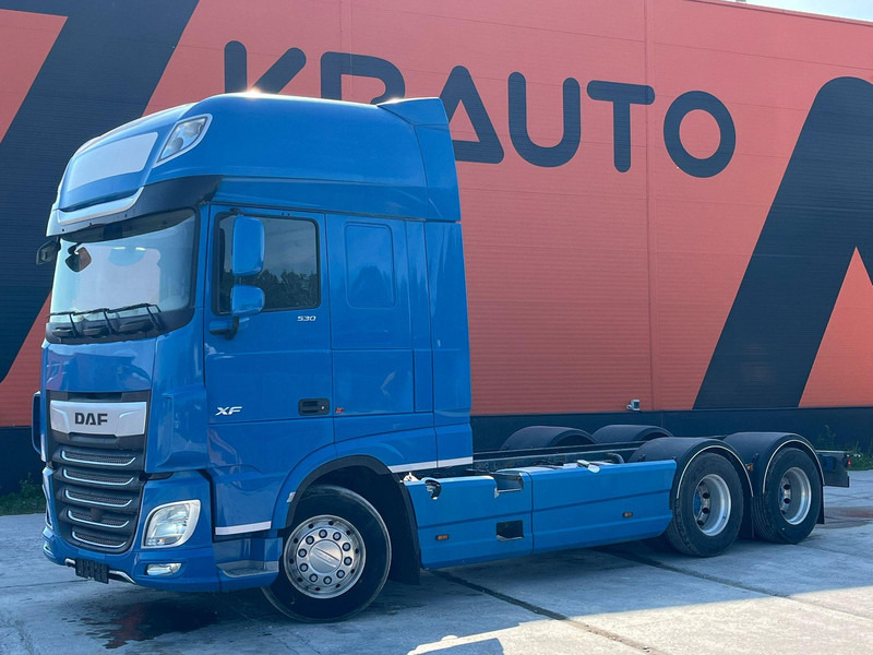 DAF XF 530 6x2 CHASSIS L=6120 mm - Kamion-šasija: slika DAF XF 530 6x2 CHASSIS L=6120 mm - Kamion-šasija DAF XF 530 6x2 CHASSIS L=6120 mm - Kamion-šasija: slika DAF XF 530 6x2 CHASSIS L=6120 mm - Kamion-šasija
