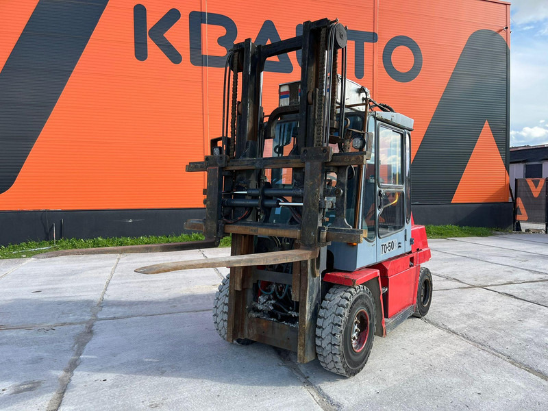 Kalmar DCD 50-6H Rated capacity: 5000 kg / Lifting height: 4000 mm - Diesel viličar: slika Kalmar DCD 50-6H Rated capacity: 5000 kg / Lifting height: 4000 mm - Diesel viličar Kalmar DCD 50-6H Rated capacity: 5000 kg / Lifting height: 4000 mm - Diesel viličar: slika Kalmar DCD 50-6H Rated capacity: 5000 kg / Lifting height: 4000 mm - Diesel viličar