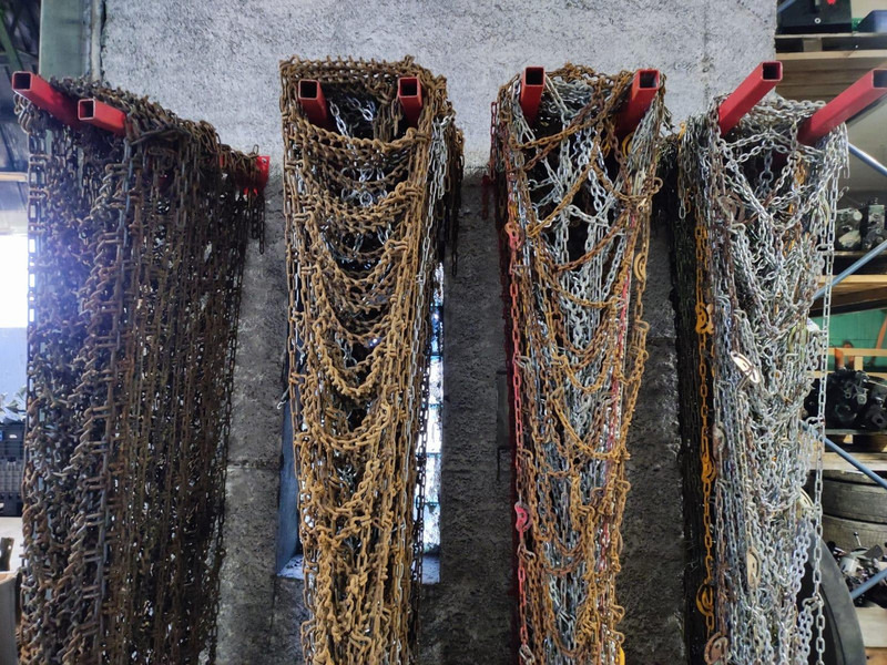 Kasutatud ketid Jääketid/Lumeketid/ Tire chains - Guma za Kamion: slika Kasutatud ketid Jääketid/Lumeketid/ Tire chains - Guma za Kamion Kasutatud ketid Jääketid/Lumeketid/ Tire chains - Guma za Kamion: slika Kasutatud ketid Jääketid/Lumeketid/ Tire chains - Guma za Kamion