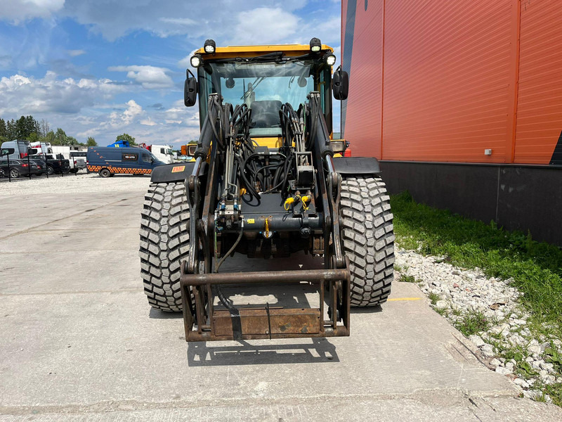 LUNDBERG 6200 LSE 4x4 AC - Utovarivač na kotačima: slika LUNDBERG 6200 LSE 4x4 AC - Utovarivač na kotačima LUNDBERG 6200 LSE 4x4 AC - Utovarivač na kotačima: slika LUNDBERG 6200 LSE 4x4 AC - Utovarivač na kotačima