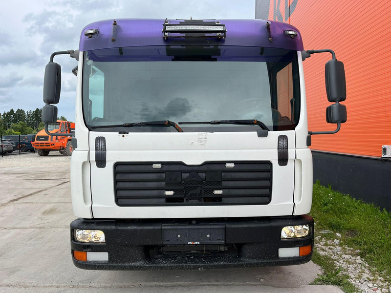 MAN TGL 8.180 4x2 PK4200 YEAR 2013 / PLATFORM L=3710 mm - Kamion s otvorenim sandukom, Kamion s kranom: slika MAN TGL 8.180 4x2 PK4200 YEAR 2013 / PLATFORM L=3710 mm - Kamion s otvorenim sandukom, Kamion s kranom MAN TGL 8.180 4x2 PK4200 YEAR 2013 / PLATFORM L=3710 mm - Kamion s otvorenim sandukom, Kamion s kranom: slika MAN TGL 8.180 4x2 PK4200 YEAR 2013 / PLATFORM L=3710 mm - Kamion s otvorenim sandukom, Kamion s kranom