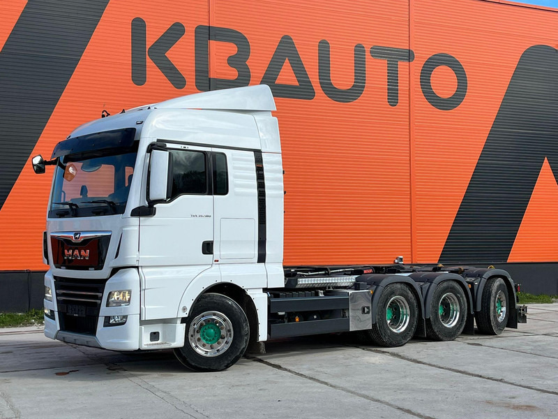 MAN TGX 35.580 8x4*4 MULTILIFT T 20 ton / L=5800 mm / INTARDER - Kamion s kukastom dizalicom: slika MAN TGX 35.580 8x4*4 MULTILIFT T 20 ton / L=5800 mm / INTARDER - Kamion s kukastom dizalicom MAN TGX 35.580 8x4*4 MULTILIFT T 20 ton / L=5800 mm / INTARDER - Kamion s kukastom dizalicom: slika MAN TGX 35.580 8x4*4 MULTILIFT T 20 ton / L=5800 mm / INTARDER - Kamion s kukastom dizalicom
