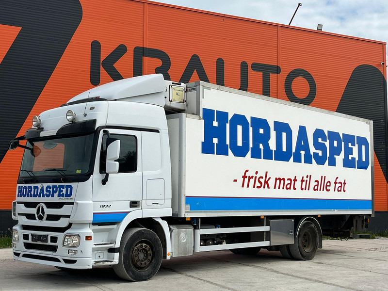Mercedes-Benz Actros 1832 4x2 SUPRA 850 Mt / BOX L=8226 mm - Kamion hladnjača: slika Mercedes-Benz Actros 1832 4x2 SUPRA 850 Mt / BOX L=8226 mm - Kamion hladnjača Mercedes-Benz Actros 1832 4x2 SUPRA 850 Mt / BOX L=8226 mm - Kamion hladnjača: slika Mercedes-Benz Actros 1832 4x2 SUPRA 850 Mt / BOX L=8226 mm - Kamion hladnjača