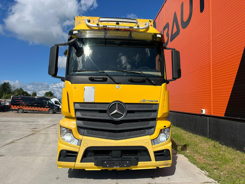 Mercedes-Benz Actros 2545 6x2*4 BOX L=7400mm - Kamion sandučar: slika Mercedes-Benz Actros 2545 6x2*4 BOX L=7400mm - Kamion sandučar Mercedes-Benz Actros 2545 6x2*4 BOX L=7400mm - Kamion sandučar: slika Mercedes-Benz Actros 2545 6x2*4 BOX L=7400mm - Kamion sandučar