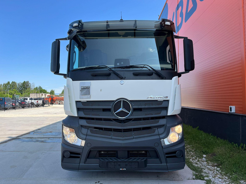 Mercedes-Benz Actros 2545 6x2 BOX L=7526 mm - Kamion sandučar: slika Mercedes-Benz Actros 2545 6x2 BOX L=7526 mm - Kamion sandučar Mercedes-Benz Actros 2545 6x2 BOX L=7526 mm - Kamion sandučar: slika Mercedes-Benz Actros 2545 6x2 BOX L=7526 mm - Kamion sandučar