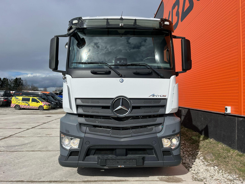 Mercedes-Benz Antos 2545 6x2*4 SUPRA 850 / BOX L=9462 mm - Kamion hladnjača: slika Mercedes-Benz Antos 2545 6x2*4 SUPRA 850 / BOX L=9462 mm - Kamion hladnjača Mercedes-Benz Antos 2545 6x2*4 SUPRA 850 / BOX L=9462 mm - Kamion hladnjača: slika Mercedes-Benz Antos 2545 6x2*4 SUPRA 850 / BOX L=9462 mm - Kamion hladnjača