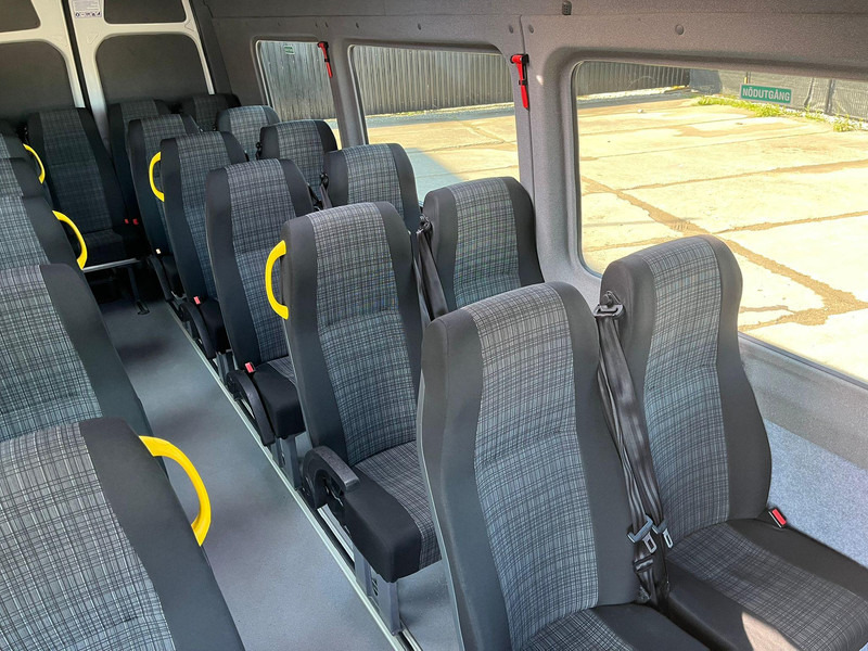 Zakup Mercedes-Benz Sprinter 516 CDI 19 SEATS / AC Mercedes-Benz Sprinter 516 CDI 19 SEATS / AC: slika Zakup Mercedes-Benz Sprinter 516 CDI 19 SEATS / AC Mercedes-Benz Sprinter 516 CDI 19 SEATS / AC
