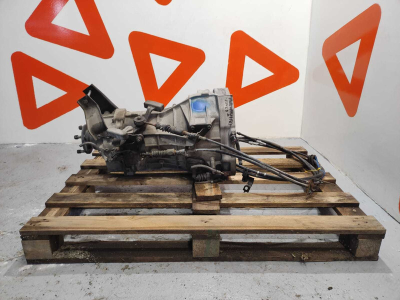 Nissan NT 400 Cabstar Gearbox 32010-LC62A / LOW MILEAGE - Mjenjač za Kamion: slika Nissan NT 400 Cabstar Gearbox 32010-LC62A / LOW MILEAGE - Mjenjač za Kamion Nissan NT 400 Cabstar Gearbox 32010-LC62A / LOW MILEAGE - Mjenjač za Kamion: slika Nissan NT 400 Cabstar Gearbox 32010-LC62A / LOW MILEAGE - Mjenjač za Kamion