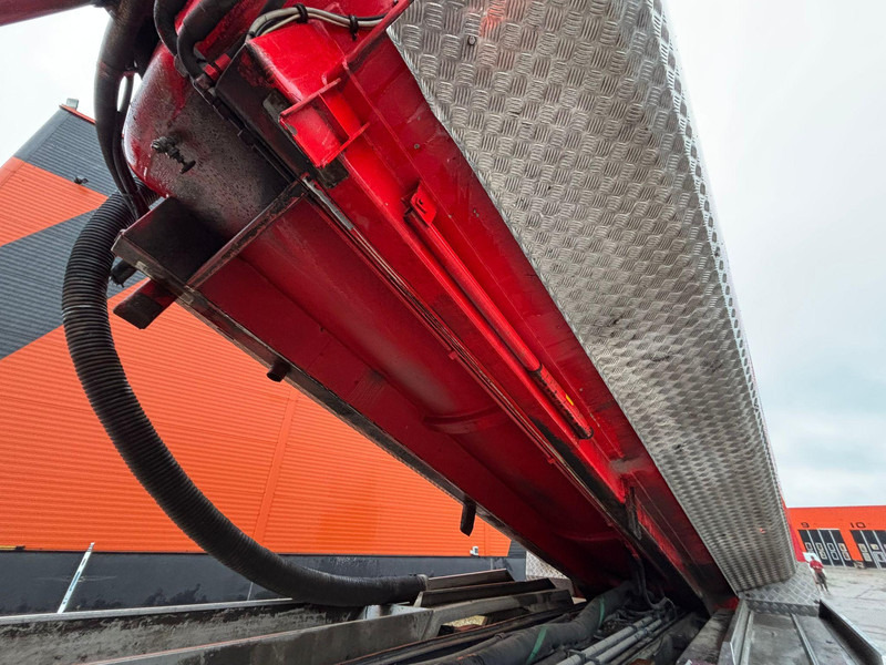 Vakum kamion Scania P 124 6x2*4 KORP&SON / TANK 8000 l / VACUUM Wittig RFW260 / PRESSURE Uraca DK716 140 bar / 400 l/min: slika Vakum kamion Scania P 124 6x2*4 KORP&SON / TANK 8000 l / VACUUM Wittig RFW260 / PRESSURE Uraca DK716 140 bar / 400 l/min Vakum kamion Scania P 124 6x2*4 KORP&SON / TANK 8000 l / VACUUM Wittig RFW260 / PRESSURE Uraca DK716 140 bar / 400 l/min: slika Vakum kamion Scania P 124 6x2*4 KORP&SON / TANK 8000 l / VACUUM Wittig RFW260 / PRESSURE Uraca DK716 140 bar / 400 l/min