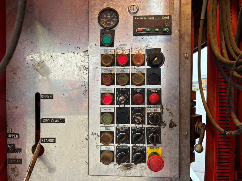 Vakum kamion Scania P 124 6x2*4 KORP&SON / TANK 8000 l / VACUUM Wittig RFW260 / PRESSURE Uraca DK716 140 bar / 400 l/min: slika Vakum kamion Scania P 124 6x2*4 KORP&SON / TANK 8000 l / VACUUM Wittig RFW260 / PRESSURE Uraca DK716 140 bar / 400 l/min Vakum kamion Scania P 124 6x2*4 KORP&SON / TANK 8000 l / VACUUM Wittig RFW260 / PRESSURE Uraca DK716 140 bar / 400 l/min: slika Vakum kamion Scania P 124 6x2*4 KORP&SON / TANK 8000 l / VACUUM Wittig RFW260 / PRESSURE Uraca DK716 140 bar / 400 l/min