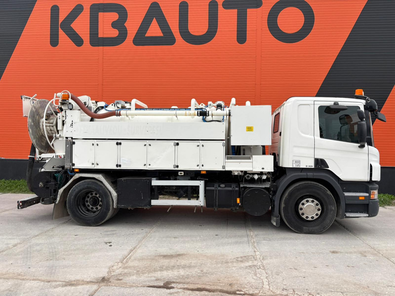 Scania P 270 4x2 J. Hvidtved Larsen tank 7000 I / vacuum Gardner Denver / pressure URACA 200 bar / 104 l/min - year 2016 - Vakum kamion: slika Scania P 270 4x2 J. Hvidtved Larsen tank 7000 I / vacuum Gardner Denver / pressure URACA 200 bar / 104 l/min - year 2016 - Vakum kamion Scania P 270 4x2 J. Hvidtved Larsen tank 7000 I / vacuum Gardner Denver / pressure URACA 200 bar / 104 l/min - year 2016 - Vakum kamion: slika Scania P 270 4x2 J. Hvidtved Larsen tank 7000 I / vacuum Gardner Denver / pressure URACA 200 bar / 104 l/min - year 2016 - Vakum kamion