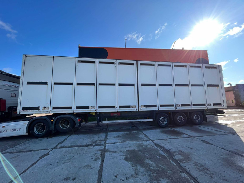 Schmitz Cargobull NKS SCB S3B BOX L=13682 mm - Poluprikolica za prijevoz stoke: slika Schmitz Cargobull NKS SCB S3B BOX L=13682 mm - Poluprikolica za prijevoz stoke Schmitz Cargobull NKS SCB S3B BOX L=13682 mm - Poluprikolica za prijevoz stoke: slika Schmitz Cargobull NKS SCB S3B BOX L=13682 mm - Poluprikolica za prijevoz stoke