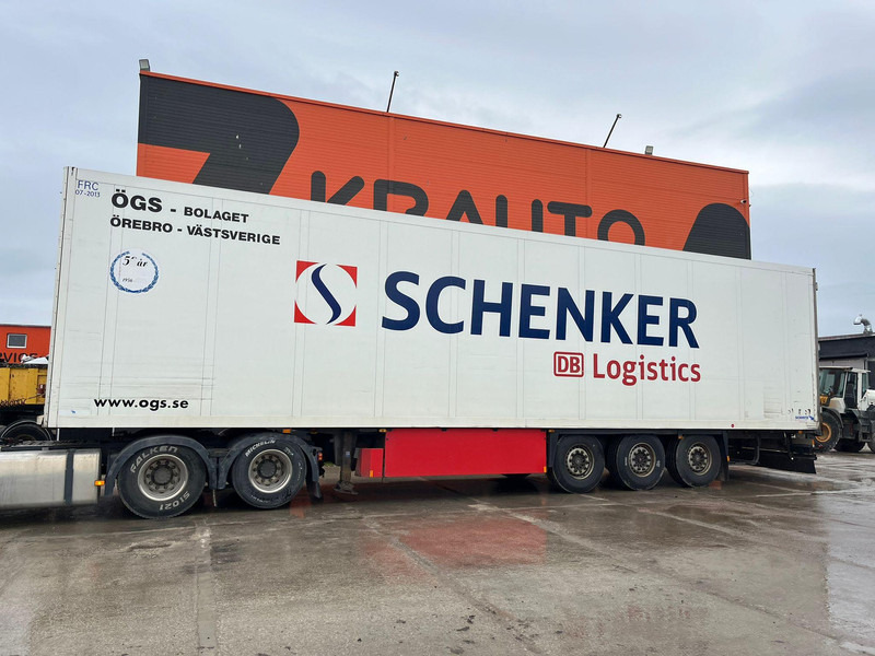 Schmitz Cargobull SKO 24 BOX L=13408 mm - Poluprikolica sa zatvorenim sandukom: slika Schmitz Cargobull SKO 24 BOX L=13408 mm - Poluprikolica sa zatvorenim sandukom Schmitz Cargobull SKO 24 BOX L=13408 mm - Poluprikolica sa zatvorenim sandukom: slika Schmitz Cargobull SKO 24 BOX L=13408 mm - Poluprikolica sa zatvorenim sandukom