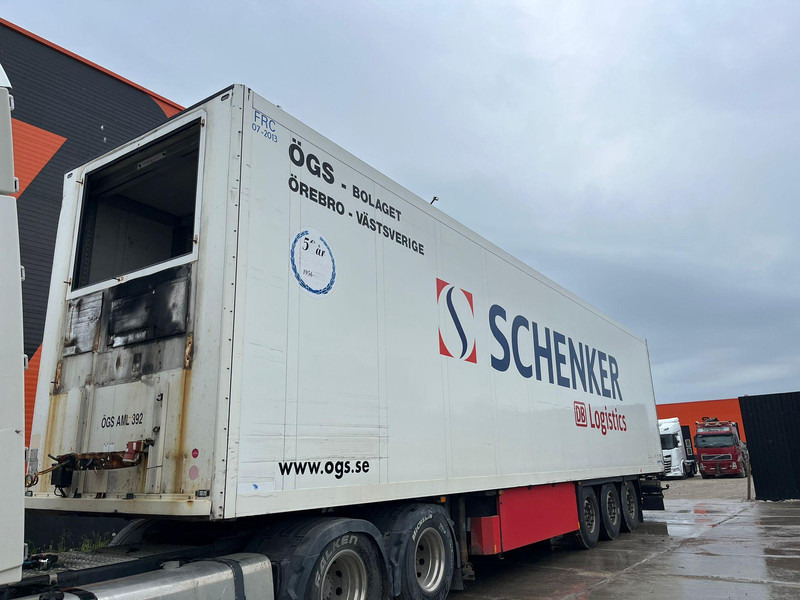 Schmitz Cargobull SKO 24 BOX L=13408 mm - Poluprikolica sa zatvorenim sandukom: slika Schmitz Cargobull SKO 24 BOX L=13408 mm - Poluprikolica sa zatvorenim sandukom Schmitz Cargobull SKO 24 BOX L=13408 mm - Poluprikolica sa zatvorenim sandukom: slika Schmitz Cargobull SKO 24 BOX L=13408 mm - Poluprikolica sa zatvorenim sandukom
