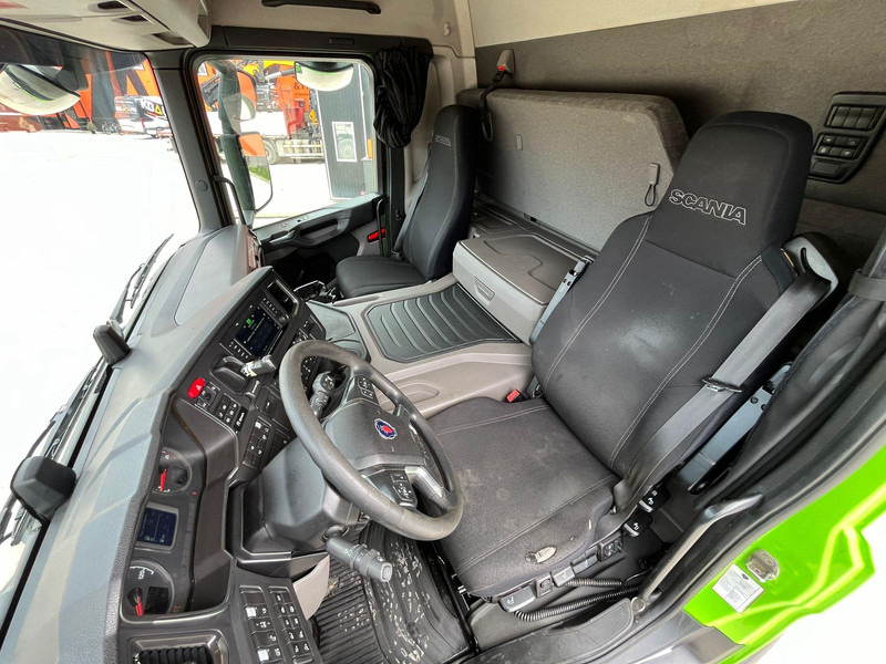 Tegljač Scania P 450 6x2 RETARDER: slika Tegljač Scania P 450 6x2 RETARDER