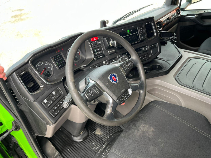 Tegljač Scania P 450 6x2 RETARDER: slika Tegljač Scania P 450 6x2 RETARDER