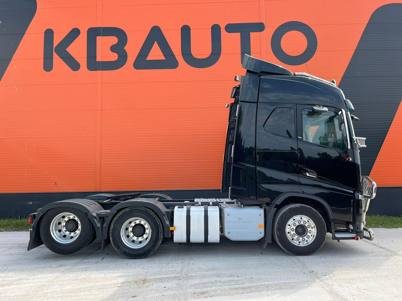 Volvo FH 16 750 6x4 GCW 76 ton / TANDEM AXLE LIFT - Tegljač: slika Volvo FH 16 750 6x4 GCW 76 ton / TANDEM AXLE LIFT - Tegljač Volvo FH 16 750 6x4 GCW 76 ton / TANDEM AXLE LIFT - Tegljač: slika Volvo FH 16 750 6x4 GCW 76 ton / TANDEM AXLE LIFT - Tegljač