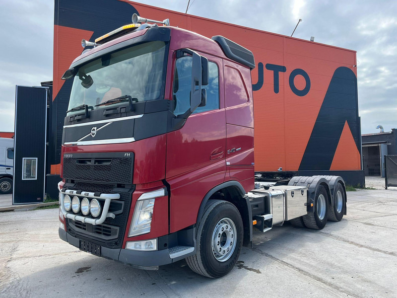 Volvo FH 540 6x4 HYDRAULICS / TANDEM AXLE LIFT - Tegljač: slika Volvo FH 540 6x4 HYDRAULICS / TANDEM AXLE LIFT - Tegljač Volvo FH 540 6x4 HYDRAULICS / TANDEM AXLE LIFT - Tegljač: slika Volvo FH 540 6x4 HYDRAULICS / TANDEM AXLE LIFT - Tegljač