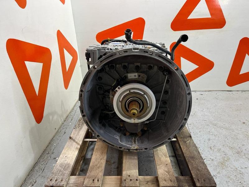 Volvo AT2612D GEARBOX / 3190666 / 22106301 / 21536238 - Mjenjač za Kamion: slika Volvo AT2612D GEARBOX / 3190666 / 22106301 / 21536238 - Mjenjač za Kamion Volvo AT2612D GEARBOX / 3190666 / 22106301 / 21536238 - Mjenjač za Kamion: slika Volvo AT2612D GEARBOX / 3190666 / 22106301 / 21536238 - Mjenjač za Kamion