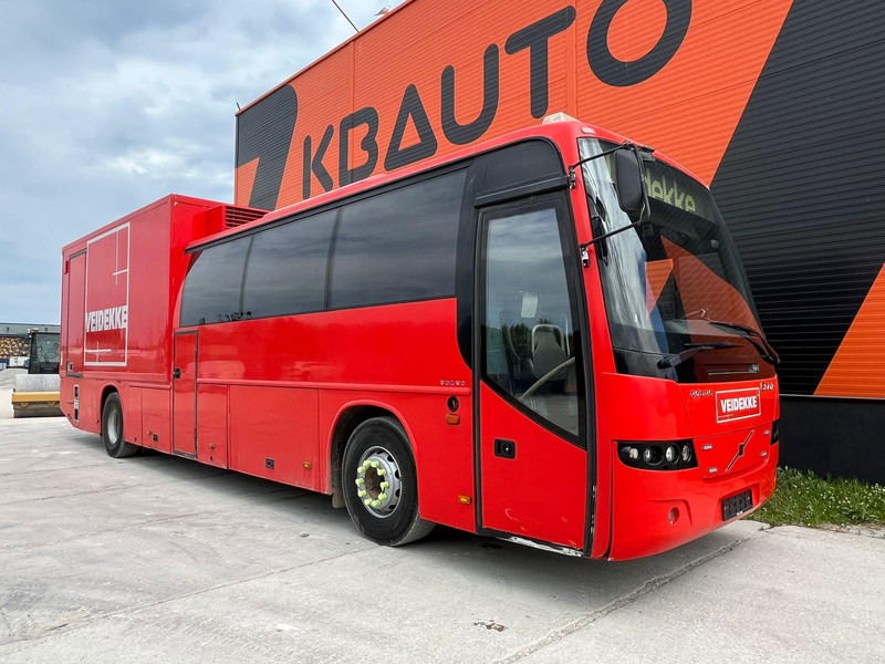 Volvo B12M 4x2 14 SEATS / AC / AUXILIARY HEATING / WC / KITCHEN - Prigradski autobus: slika Volvo B12M 4x2 14 SEATS / AC / AUXILIARY HEATING / WC / KITCHEN - Prigradski autobus Volvo B12M 4x2 14 SEATS / AC / AUXILIARY HEATING / WC / KITCHEN - Prigradski autobus: slika Volvo B12M 4x2 14 SEATS / AC / AUXILIARY HEATING / WC / KITCHEN - Prigradski autobus