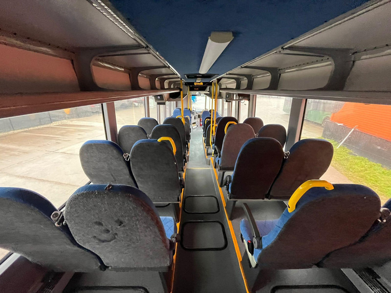 Prigradski autobus Volvo B7RLE 8900 4x2 48 SEATS + 28 STANDING / AC / AUXILIARY HEATER / WHEELCHAIR RAMP: slika Prigradski autobus Volvo B7RLE 8900 4x2 48 SEATS + 28 STANDING / AC / AUXILIARY HEATER / WHEELCHAIR RAMP Prigradski autobus Volvo B7RLE 8900 4x2 48 SEATS + 28 STANDING / AC / AUXILIARY HEATER / WHEELCHAIR RAMP: slika Prigradski autobus Volvo B7RLE 8900 4x2 48 SEATS + 28 STANDING / AC / AUXILIARY HEATER / WHEELCHAIR RAMP