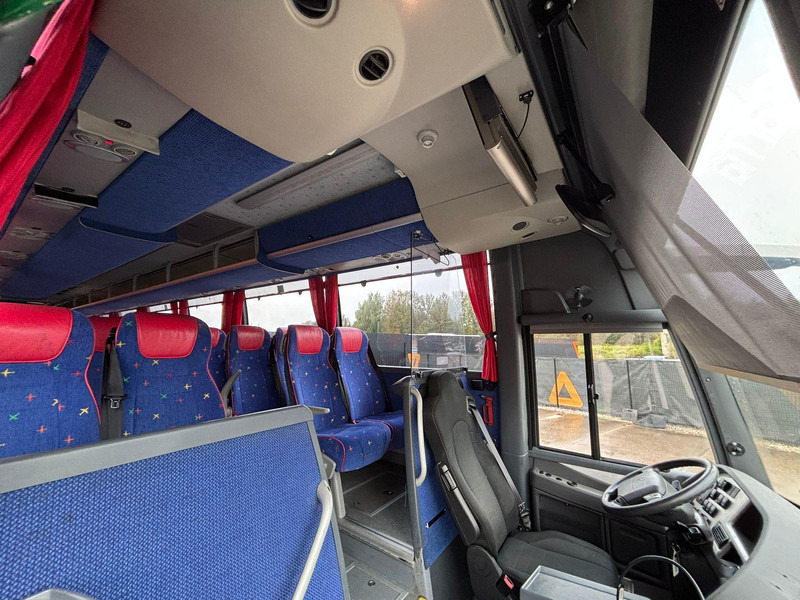 Turistički autobus Volvo B8R 9700 H 6x2*4 61 +1 SEATS / AC / AUXILIARY HEATER / WC: slika Turistički autobus Volvo B8R 9700 H 6x2*4 61 +1 SEATS / AC / AUXILIARY HEATER / WC