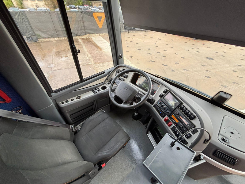 Turistički autobus Volvo B8R 9700 H 6x2*4 61 +1 SEATS / AC / AUXILIARY HEATER / WC: slika Turistički autobus Volvo B8R 9700 H 6x2*4 61 +1 SEATS / AC / AUXILIARY HEATER / WC