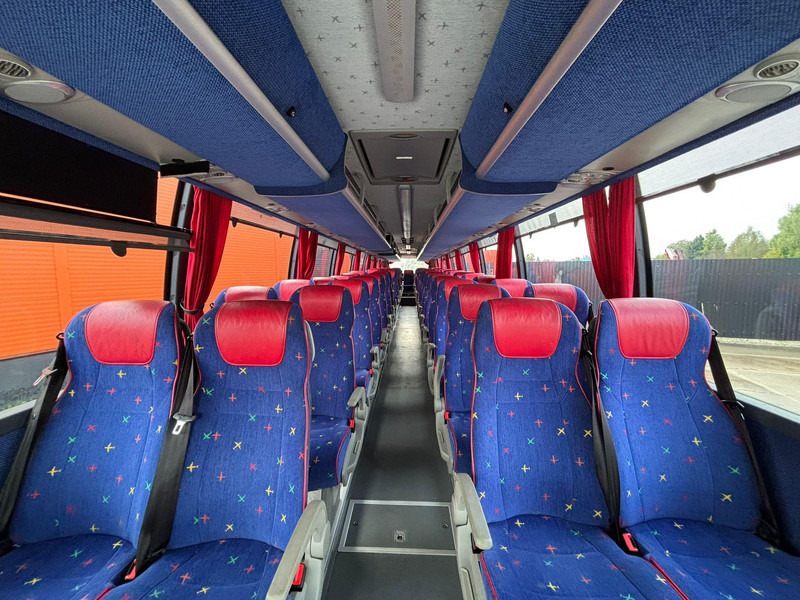 Turistički autobus Volvo B8R 9700 H 6x2*4 61 +1 SEATS / AC / AUXILIARY HEATER / WC: slika Turistički autobus Volvo B8R 9700 H 6x2*4 61 +1 SEATS / AC / AUXILIARY HEATER / WC
