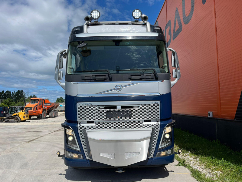 Volvo FH 16 650 8x2*6 HMF 6020K-RC + JIB / PLATFORM L=6344 mm - Kamion s otvorenim sandukom, Kamion s kranom: slika Volvo FH 16 650 8x2*6 HMF 6020K-RC + JIB / PLATFORM L=6344 mm - Kamion s otvorenim sandukom, Kamion s kranom Volvo FH 16 650 8x2*6 HMF 6020K-RC + JIB / PLATFORM L=6344 mm - Kamion s otvorenim sandukom, Kamion s kranom: slika Volvo FH 16 650 8x2*6 HMF 6020K-RC + JIB / PLATFORM L=6344 mm - Kamion s otvorenim sandukom, Kamion s kranom