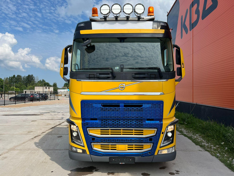 Volvo FH 16 750 6x4 HYDRAULICS / CHASSIS L=8184 mm - Kamion šumar, Kamion s kranom: slika Volvo FH 16 750 6x4 HYDRAULICS / CHASSIS L=8184 mm - Kamion šumar, Kamion s kranom Volvo FH 16 750 6x4 HYDRAULICS / CHASSIS L=8184 mm - Kamion šumar, Kamion s kranom: slika Volvo FH 16 750 6x4 HYDRAULICS / CHASSIS L=8184 mm - Kamion šumar, Kamion s kranom