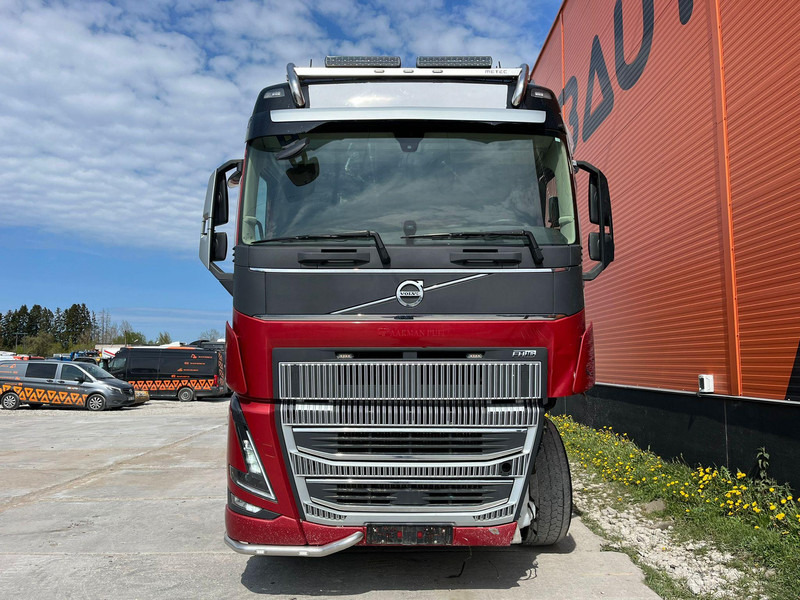 Volvo FH 16 750 8x4/4 DAMAGED ! - Kamion šumar, Kamion s kranom: slika Volvo FH 16 750 8x4/4 DAMAGED ! - Kamion šumar, Kamion s kranom Volvo FH 16 750 8x4/4 DAMAGED ! - Kamion šumar, Kamion s kranom: slika Volvo FH 16 750 8x4/4 DAMAGED ! - Kamion šumar, Kamion s kranom