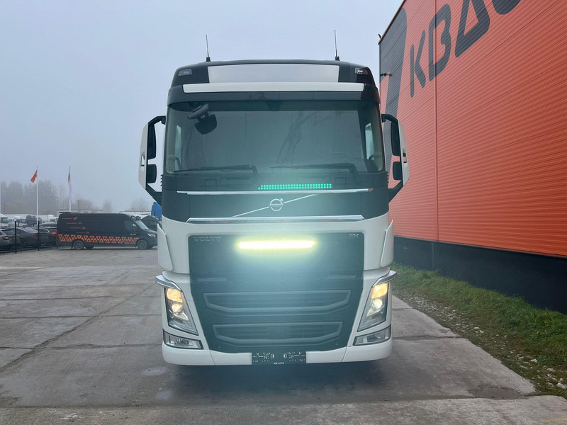 Volvo FH 540 8x4*4 CHASSIS L=7137 mm - Kamion-šasija: slika Volvo FH 540 8x4*4 CHASSIS L=7137 mm - Kamion-šasija Volvo FH 540 8x4*4 CHASSIS L=7137 mm - Kamion-šasija: slika Volvo FH 540 8x4*4 CHASSIS L=7137 mm - Kamion-šasija