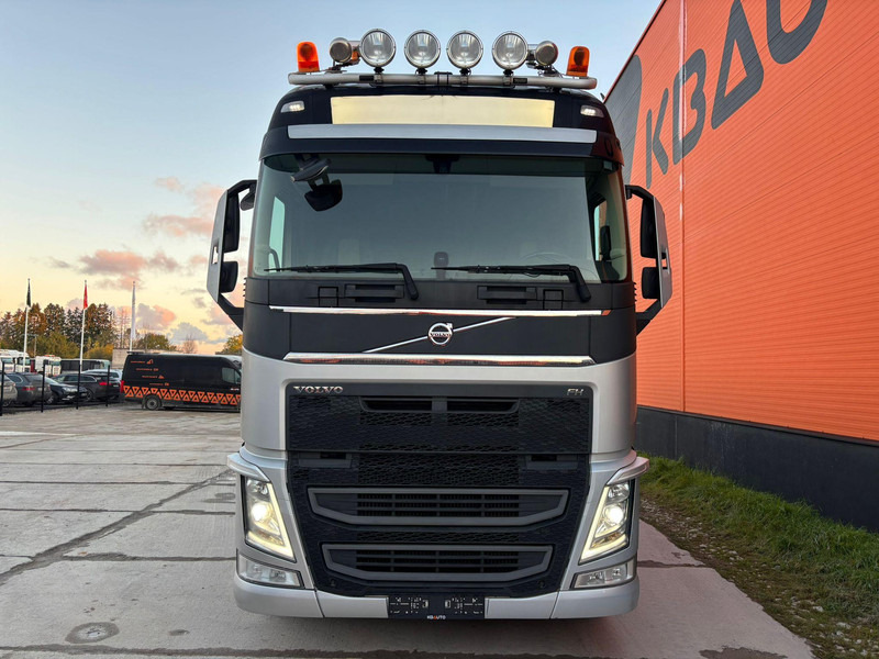 Volvo FH 540 8x4*4 PALFINGER PK 33002 EH / PLATFORM L=7049 mm - Kamion s otvorenim sandukom, Kamion s kranom: slika Volvo FH 540 8x4*4 PALFINGER PK 33002 EH / PLATFORM L=7049 mm - Kamion s otvorenim sandukom, Kamion s kranom Volvo FH 540 8x4*4 PALFINGER PK 33002 EH / PLATFORM L=7049 mm - Kamion s otvorenim sandukom, Kamion s kranom: slika Volvo FH 540 8x4*4 PALFINGER PK 33002 EH / PLATFORM L=7049 mm - Kamion s otvorenim sandukom, Kamion s kranom