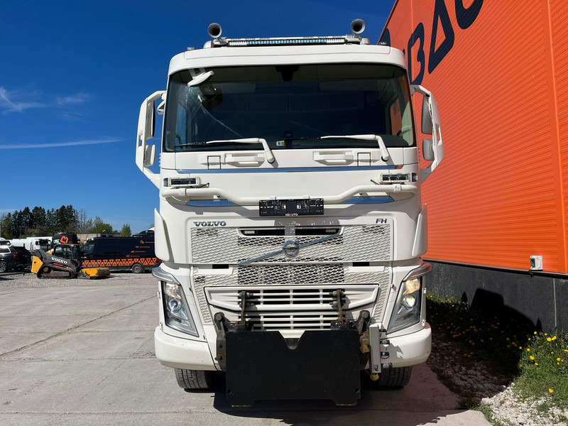 Volvo FH 540 8x4 RETARDER / TANDEM AXLE LIFT / BIG AXLES / BOX L=5704 mm - Kiper: slika Volvo FH 540 8x4 RETARDER / TANDEM AXLE LIFT / BIG AXLES / BOX L=5704 mm - Kiper Volvo FH 540 8x4 RETARDER / TANDEM AXLE LIFT / BIG AXLES / BOX L=5704 mm - Kiper: slika Volvo FH 540 8x4 RETARDER / TANDEM AXLE LIFT / BIG AXLES / BOX L=5704 mm - Kiper