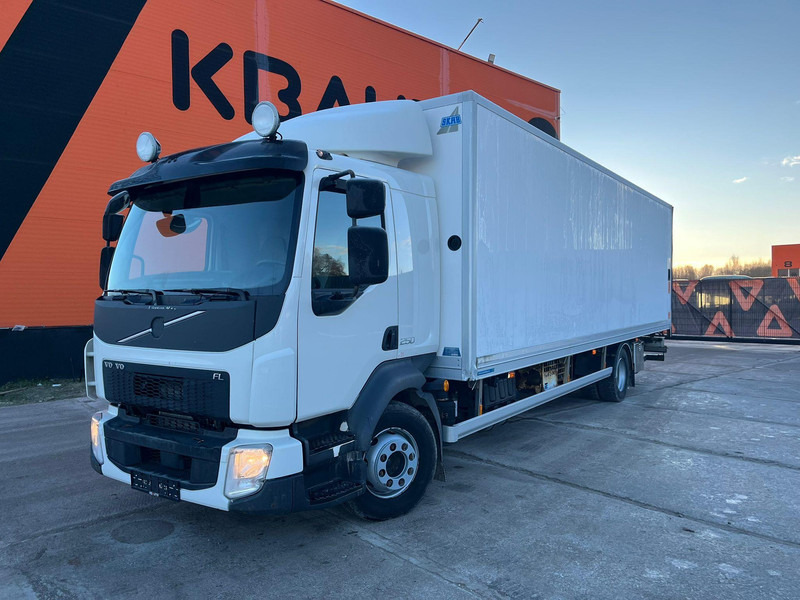 Volvo FL 250 4x2 THERMOKING R452A / BOX L=8175 mm - Kamion hladnjača: slika Volvo FL 250 4x2 THERMOKING R452A / BOX L=8175 mm - Kamion hladnjača Volvo FL 250 4x2 THERMOKING R452A / BOX L=8175 mm - Kamion hladnjača: slika Volvo FL 250 4x2 THERMOKING R452A / BOX L=8175 mm - Kamion hladnjača