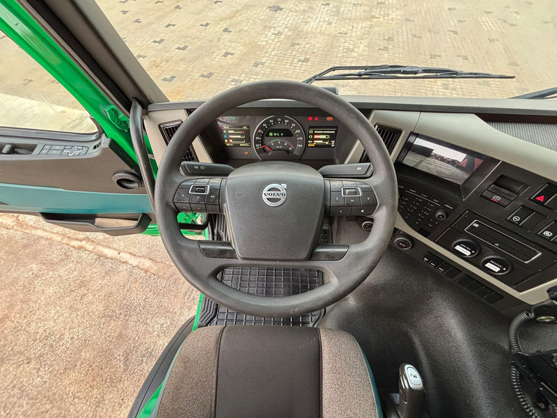 Vakum kamion Volvo FM 410 6x2*4 EUR-MARK TANK 14000L / VACUUM Ingersoll Rand VTB.810H.MA / PRESSURE WASH: slika Vakum kamion Volvo FM 410 6x2*4 EUR-MARK TANK 14000L / VACUUM Ingersoll Rand VTB.810H.MA / PRESSURE WASH