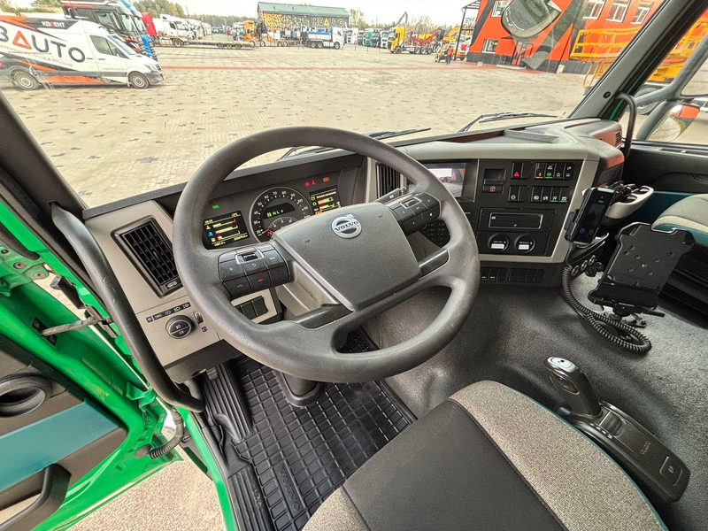 Vakum kamion Volvo FM 410 6x2*4 EUR-MARK TANK 14000L / VACUUM Ingersoll Rand VTB.810H.MA / PRESSURE WASH: slika Vakum kamion Volvo FM 410 6x2*4 EUR-MARK TANK 14000L / VACUUM Ingersoll Rand VTB.810H.MA / PRESSURE WASH