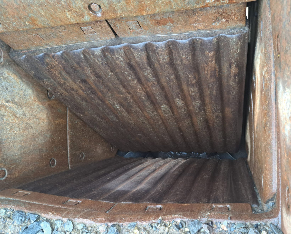 EXTEC Megabite - Čeljusna drobilica: slika EXTEC Megabite - Čeljusna drobilica EXTEC Megabite - Čeljusna drobilica: slika EXTEC Megabite - Čeljusna drobilica