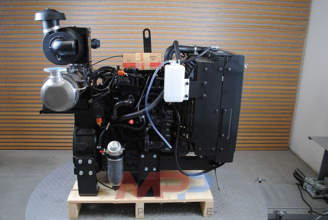 Kubota Kioti - Deadong 3H183T STAGE V *NIEUW* - Motor: slika Kubota Kioti - Deadong 3H183T STAGE V *NIEUW* - Motor Kubota Kioti - Deadong 3H183T STAGE V *NIEUW* - Motor: slika Kubota Kioti - Deadong 3H183T STAGE V *NIEUW* - Motor