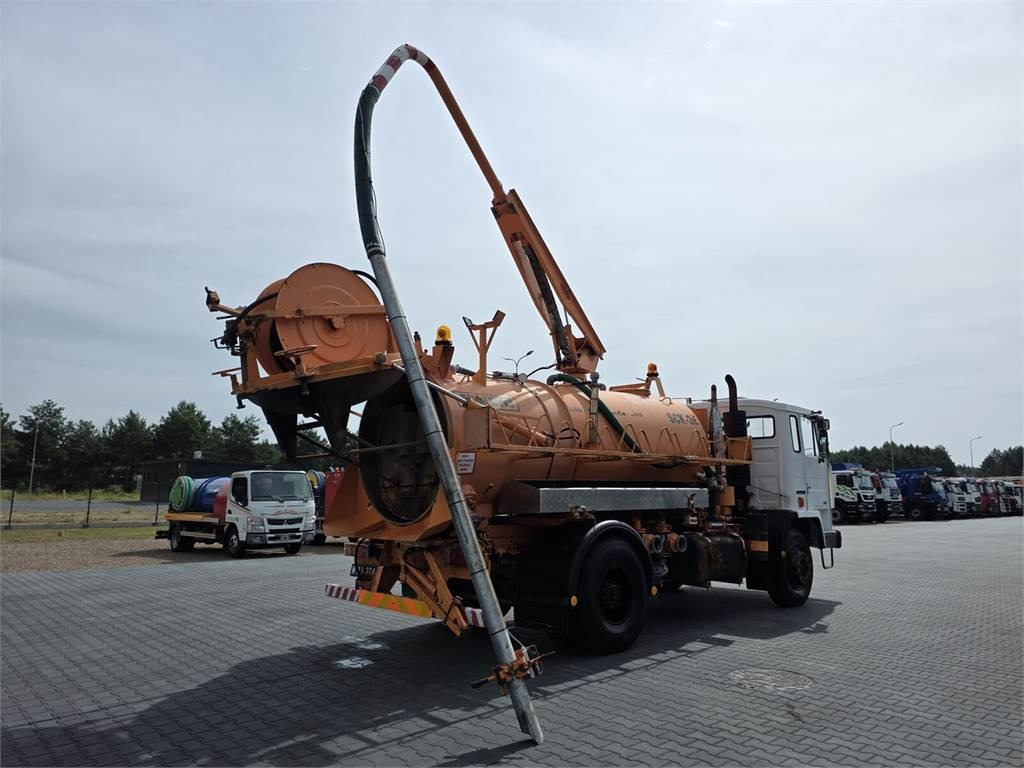 Jelcz WUKO SCK-3E RECYCLING for collecting liquid - Vakum kamion: slika Jelcz WUKO SCK-3E RECYCLING for collecting liquid - Vakum kamion Jelcz WUKO SCK-3E RECYCLING for collecting liquid - Vakum kamion: slika Jelcz WUKO SCK-3E RECYCLING for collecting liquid - Vakum kamion