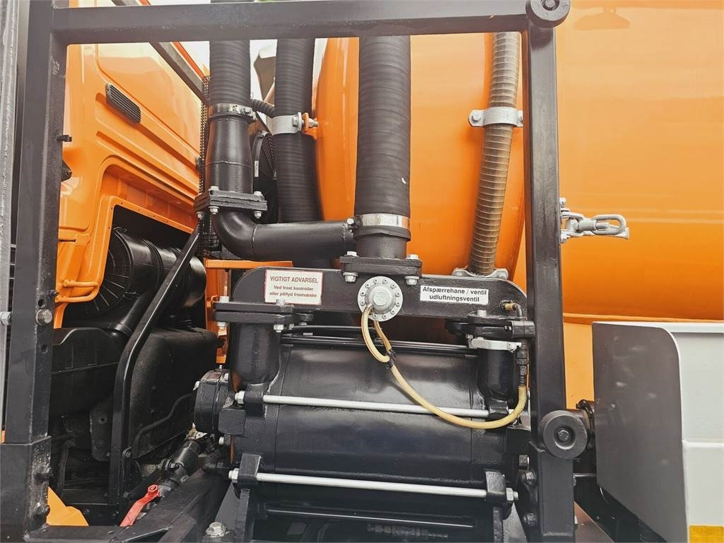 Vakum kamion MAN FFG ELEPHANT WUKO COMBI FOR DUCT CLEANING: slika Vakum kamion MAN FFG ELEPHANT WUKO COMBI FOR DUCT CLEANING