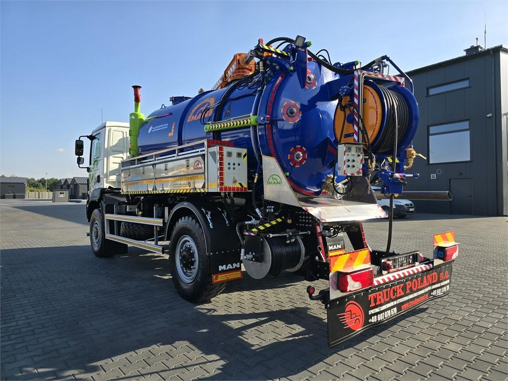 MAN TGM 4x4 GAMON PW8 for collecting liquid waste sepa - Vakum kamion: slika MAN TGM 4x4 GAMON PW8 for collecting liquid waste sepa - Vakum kamion MAN TGM 4x4 GAMON PW8 for collecting liquid waste sepa - Vakum kamion: slika MAN TGM 4x4 GAMON PW8 for collecting liquid waste sepa - Vakum kamion